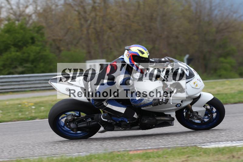 Archiv-2022/13 25.04.2022 Plüss Moto Sport ADR/Freies Fahren/20